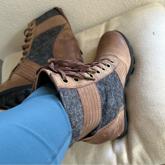 Sorel Joan of  Artic Booties - Picture 8 of 9